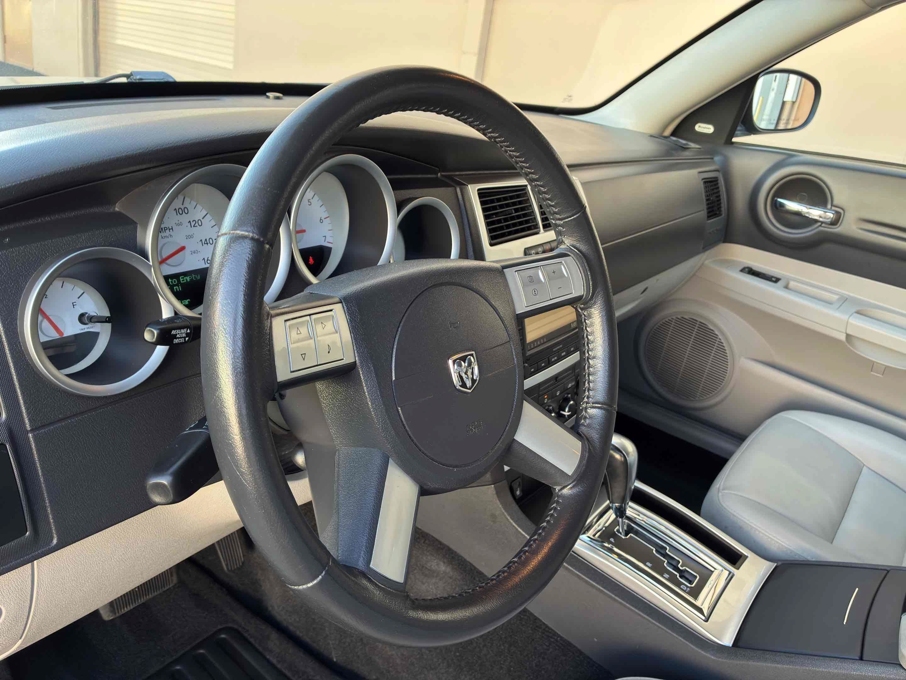 Used 2006 Dodge Magnum R/T w/ Convenience Group II AWD/4WD image 21
