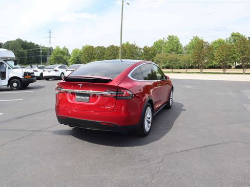 Used 2019 Tesla Model X Long Range AWD/4WD image 13
