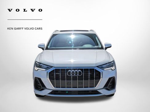 Used 2022 Audi Q3 2.0T Premium Plus AWD/4WD image 9
