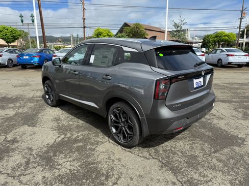New 2026 Nissan Kicks SR FWD image 4