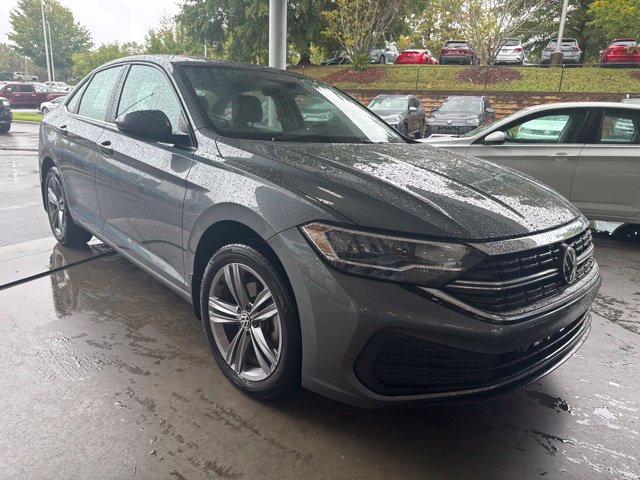 Used 2023 Volkswagen Jetta SE FWD image 6