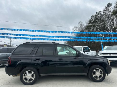 Used 2008 Chevrolet TrailBlazer LT w/ Sun And Sound Package RWD image 8