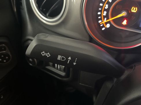 Used 2021 Jeep Wrangler Unlimited Sahara AWD/4WD image 59