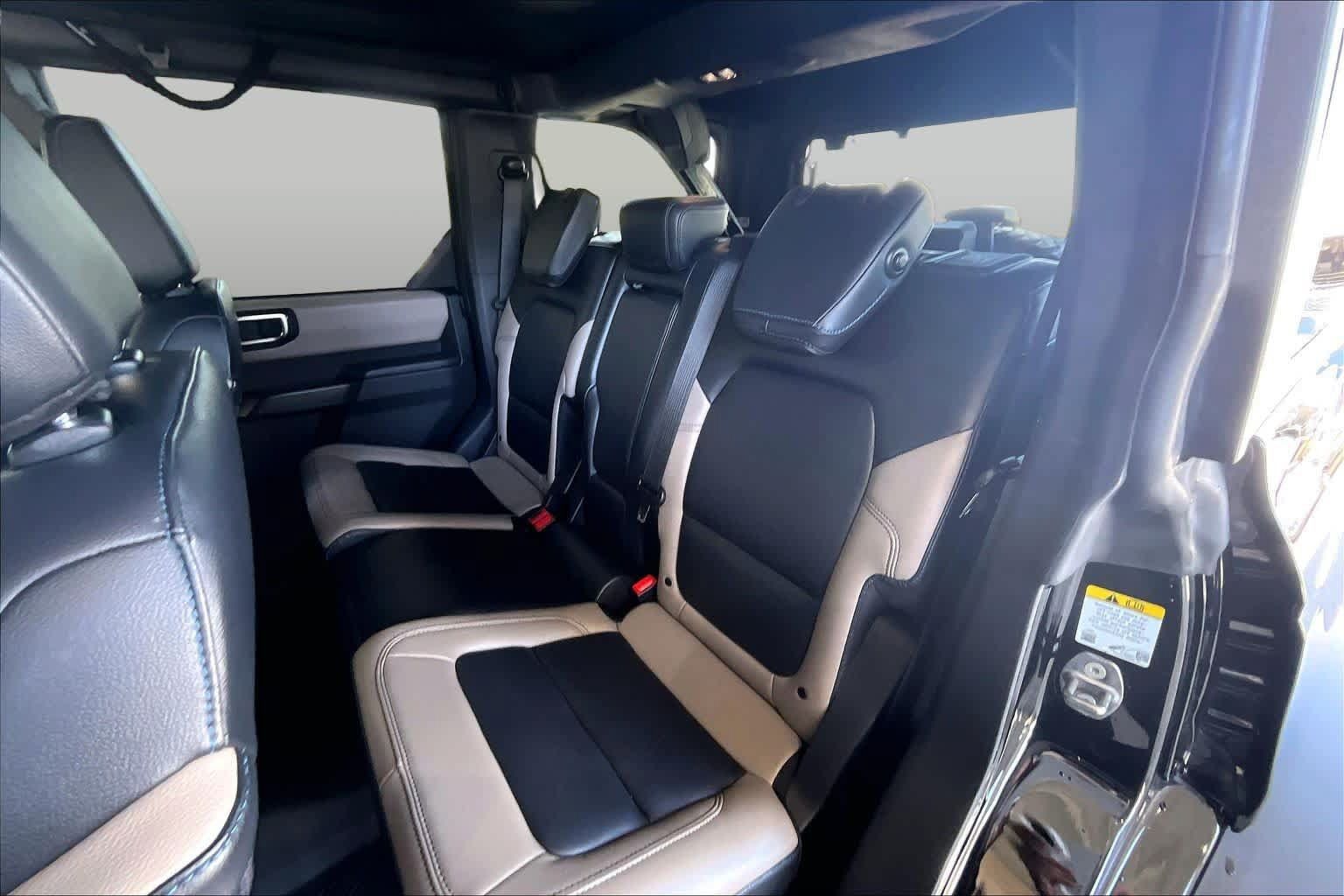 Used 2024 Ford Bronco Wildtrak AWD/4WD image 20