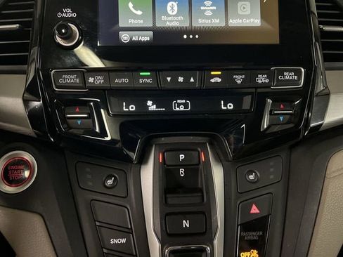 Used 2019 Honda Odyssey EX-L image 18