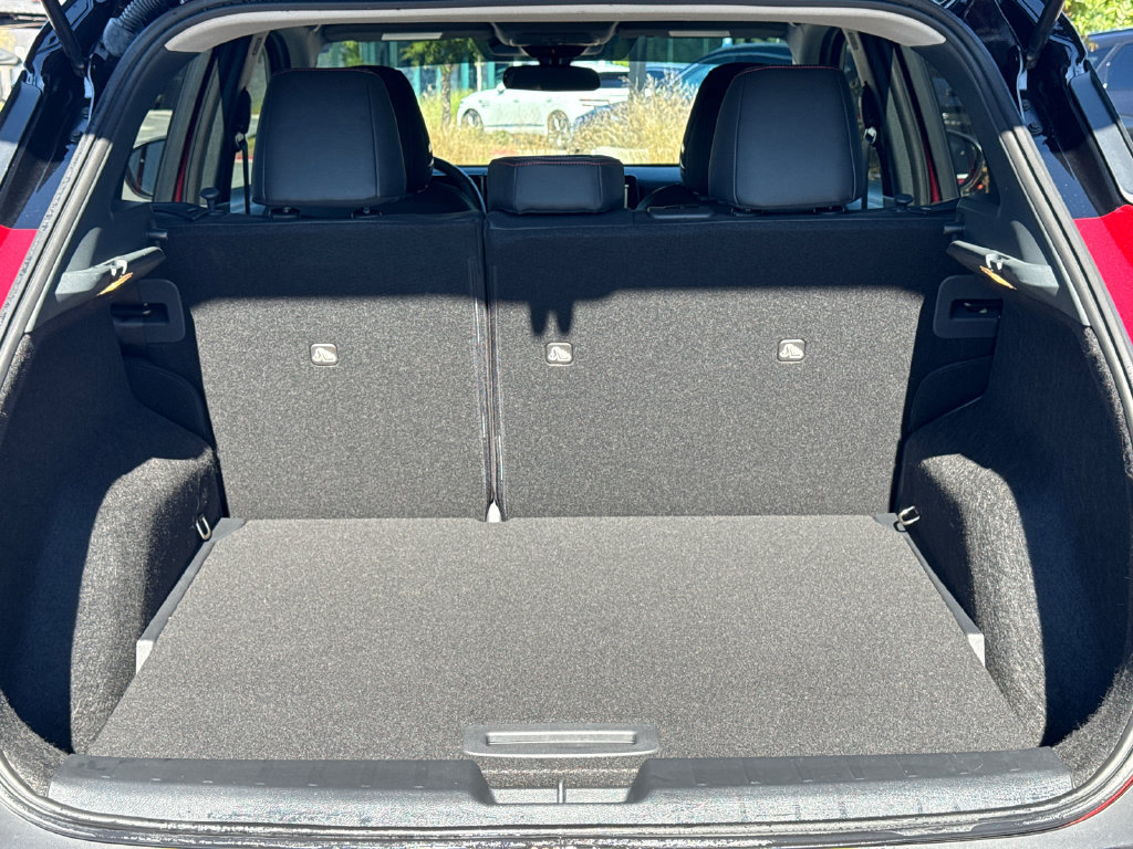 Used 2025 Nissan Kicks SR w/ SR Premium Package FWD image 18