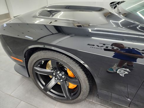 Used 2018 Dodge Challenger SRT Hellcat image 32