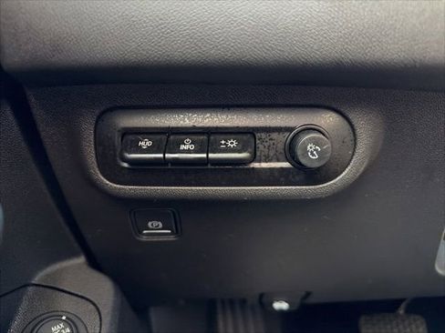 Used 2024 GMC Terrain Denali w/ Denali Premium Package image 41