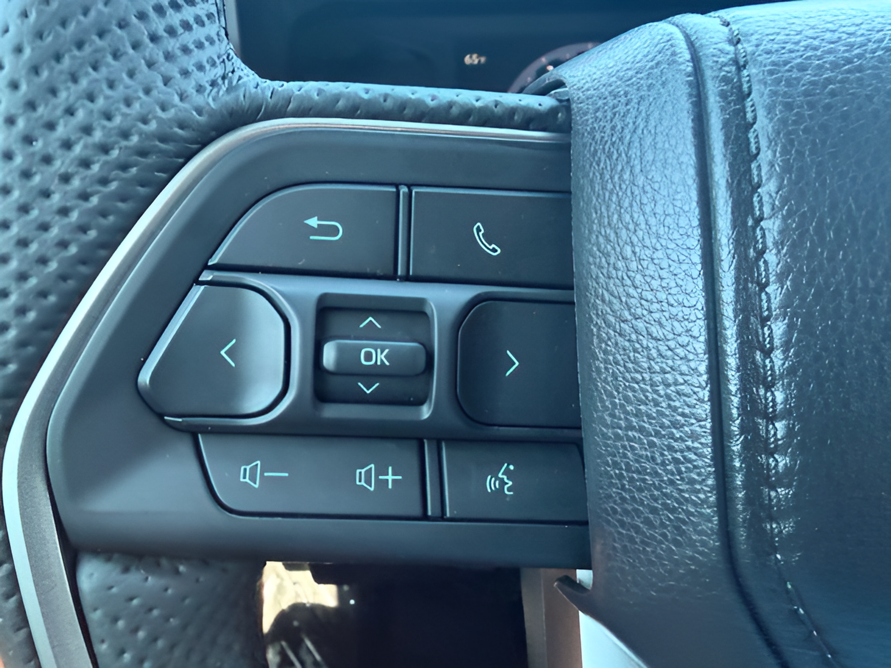Used 2026 Toyota Tacoma SR5 AWD/4WD image 14