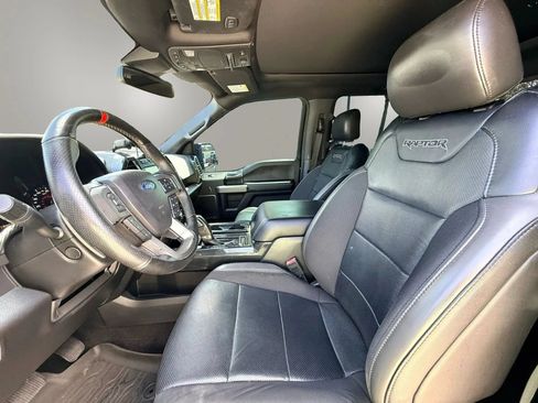 Used 2019 Ford F150 Raptor w/ Equipment Group 802A Luxury AWD/4WD image 9
