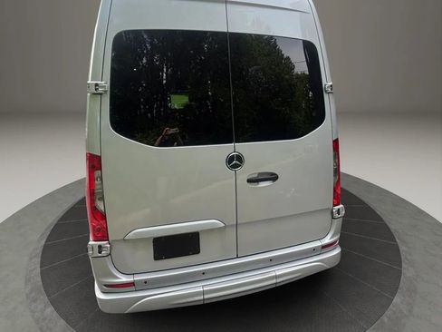 Used 2019 Mercedes-Benz Sprinter 3500 image 18