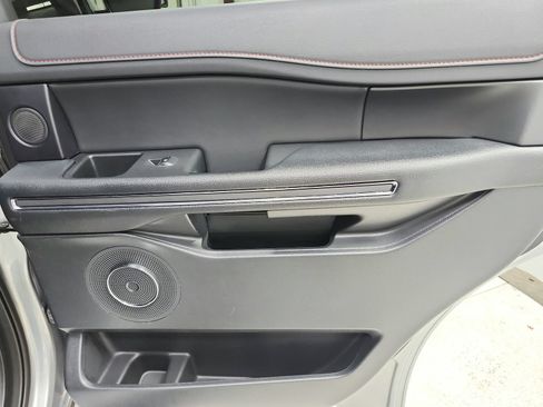 Used 2024 Ford Expedition Limited RWD image 52