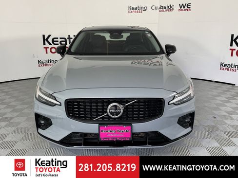 Used 2024 Volvo S60 B5 Plus image 10