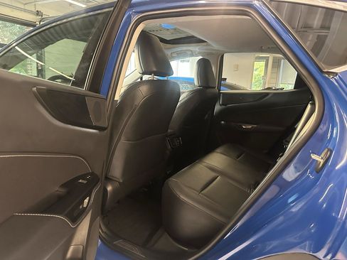 Used 2025 Lexus NX 250 FWD w/ Towing Package (2000 Lbs) image 12