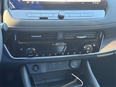 New 2026 Nissan Rogue Platinum w/ Platinum Premium Package image 33