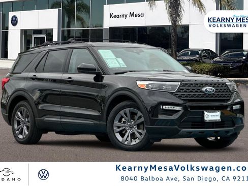 Used 2022 Ford Explorer XLT w/ Equipment Group 202A image 1