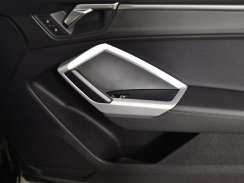 Used 2022 Audi Q3 2.0T Premium image 24