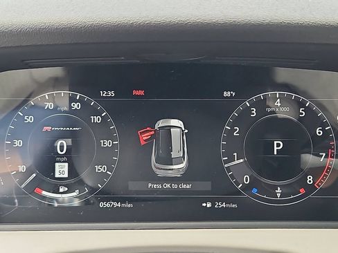 Used 2019 Land Rover Range Rover Velar R-Dynamic SE AWD/4WD image 22