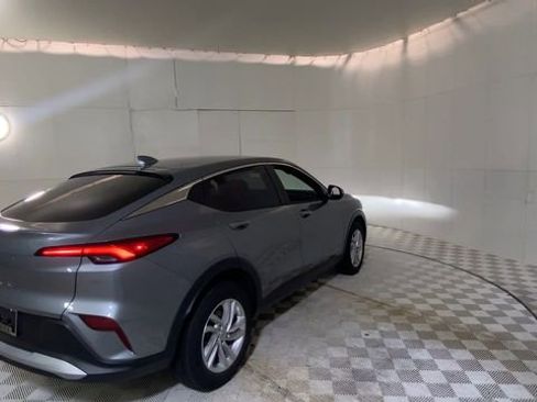 Used 2024 Buick Envista Preferred w/ Convenience I Package image 8