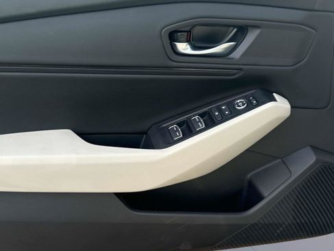Certified 2025 Honda Accord SE image 16