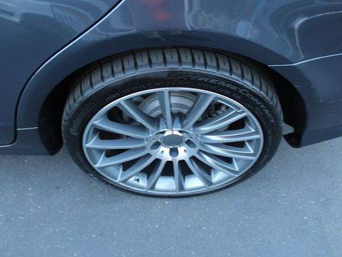 Used 2013 Mercedes-Benz CLS 550 image 14