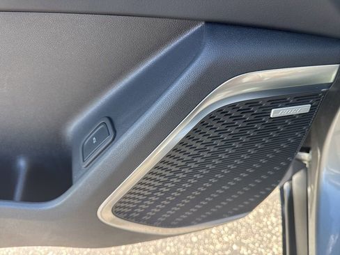 Used 2025 Buick Enclave Preferred image 23