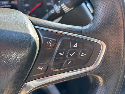 Used 2023 Chevrolet Malibu LT image 16