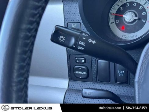 Used 2013 Toyota FJ Cruiser 4WD w/ Upgrade Pkg image 25