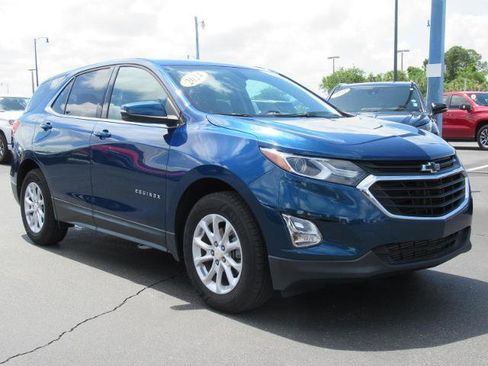 Used 2019 Chevrolet Equinox LT FWD image 3