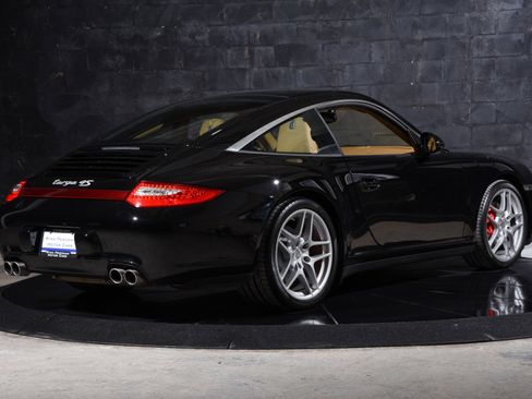 Used 2010 Porsche 911 Targa 4S image 10