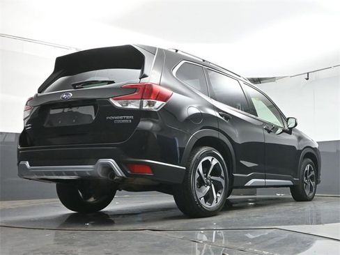 Used 2022 Subaru Forester Touring image 40