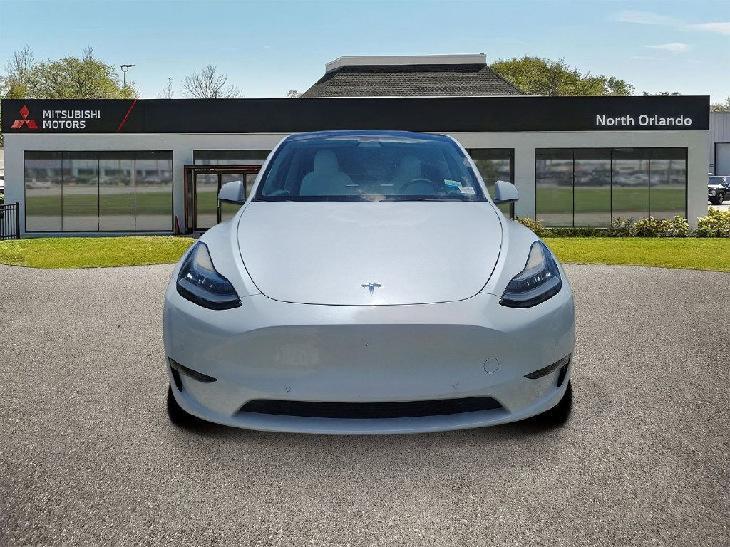 Used 2022 Tesla Model Y Long Range AWD/4WD image 1