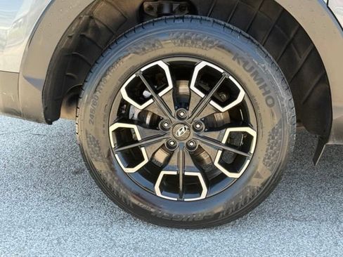 Used 2024 Hyundai Santa Cruz SEL AWD/4WD image 9