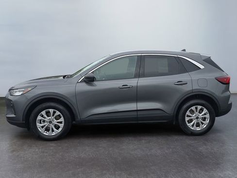 Used 2024 Ford Escape Active AWD/4WD image 2
