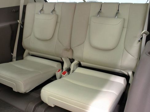 Used 2015 Lexus GX 460 w/ Premium Package AWD/4WD image 40