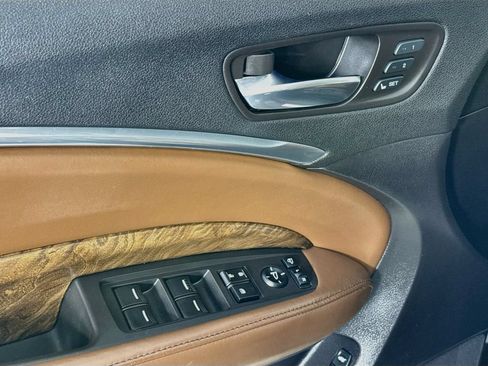 Used 2017 Acura MDX w/ Advance Package AWD/4WD image 19
