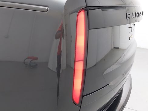 Used 2023 Land Rover Range Rover Long Wheelbase Autobiography AWD/4WD image 39