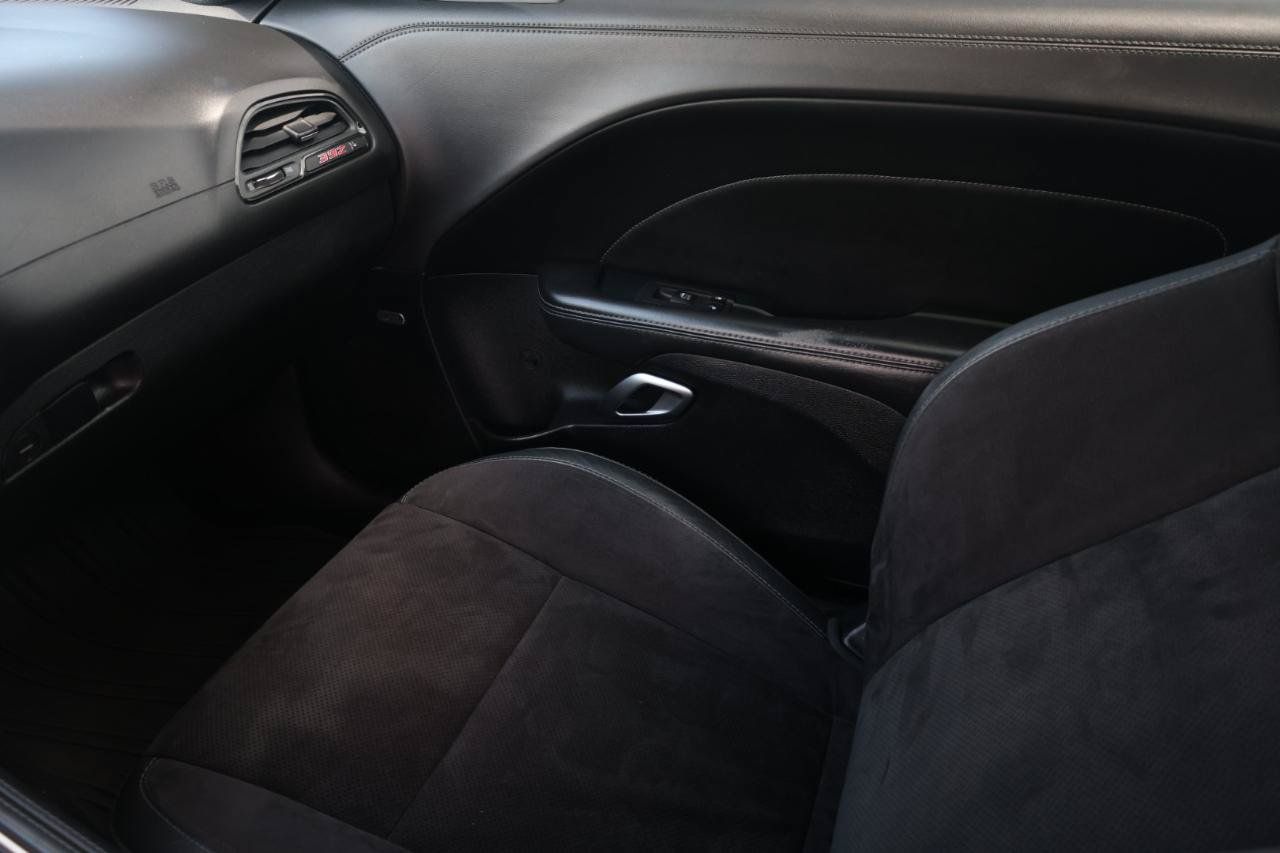 Used 2020 Dodge Challenger R/T Scat Pack RWD image 13