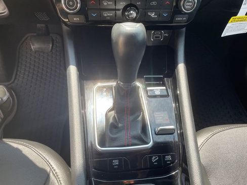 Used 2023 Jeep Compass Trailhawk image 36