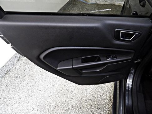 Used 2017 Ford Fiesta ST image 9