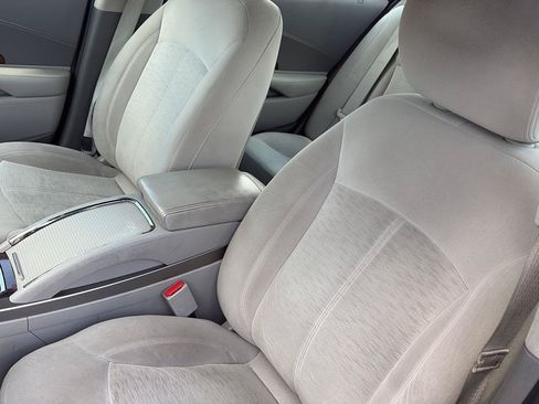 Used 2013 Buick LaCrosse FWD image 13
