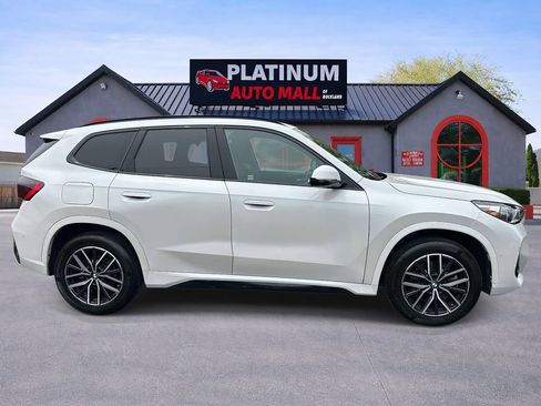 Used 2023 BMW X1 xDrive28i w/ Premium Package AWD/4WD image 2