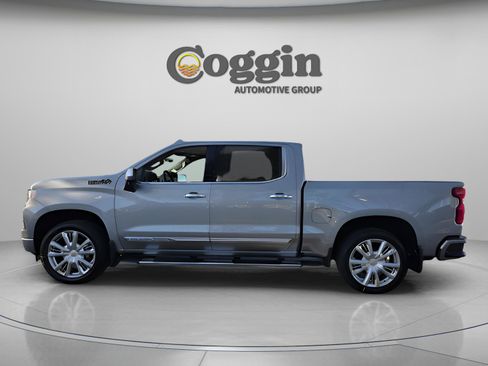 New 2026 Chevrolet Silverado 1500 High Country w/ High Country Premium Package image 3