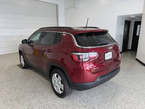 Used 2022 Jeep Compass Latitude w/ Convenience Group AWD/4WD image 6