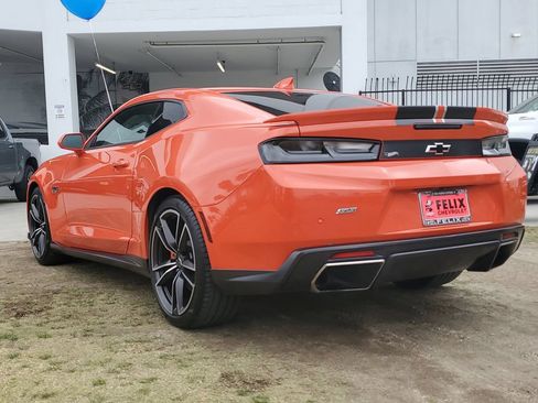 Used 2018 Chevrolet Camaro SS w/ Hot Wheels Edition RWD image 5
