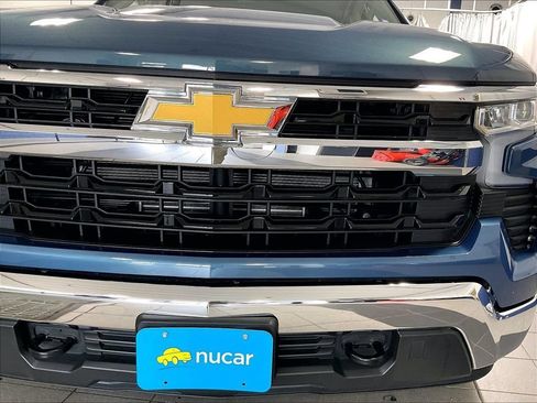 Used 2024 Chevrolet Silverado 1500 LT AWD/4WD image 32