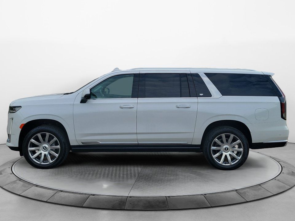 Certified 2024 Cadillac Escalade ESV Premium Luxury Platinum AWD/4WD image 4