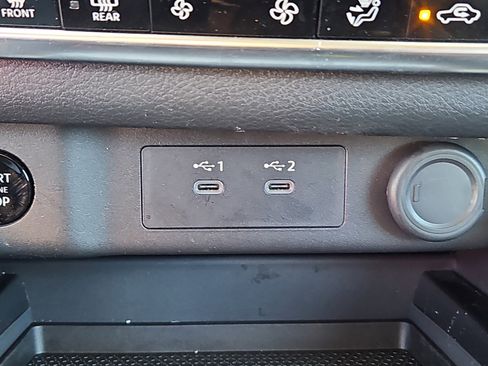 Used 2025 Nissan Rogue SV image 24