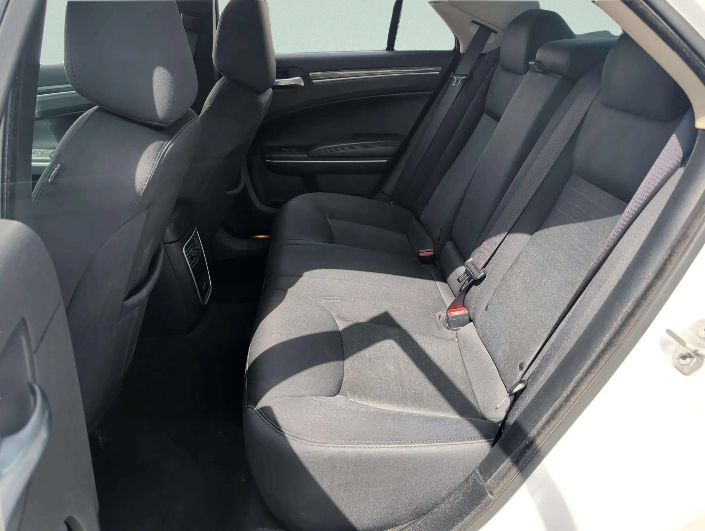 Used 2021 Chrysler 300 Touring RWD image 31