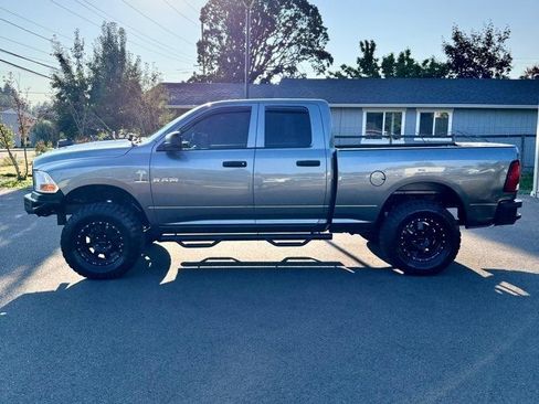 Used 2009 Dodge Ram 1500 Truck ST w/ ST Popular Equipment Group AWD/4WD image 8